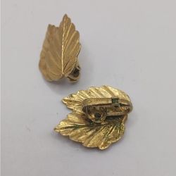 Crown Trifari Double Leaf Clip-On Earrings Goldtone Two Leaves Vintage