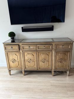 Z Gallery Wood Sideboard Buffet Cabinet with Glass Top