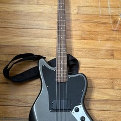 Squier Jaguar Bass