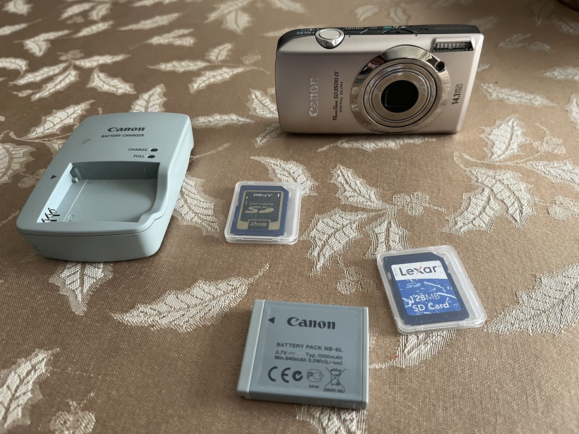 Canon PowerShot Digital ELPH SD3500 IS 14.1