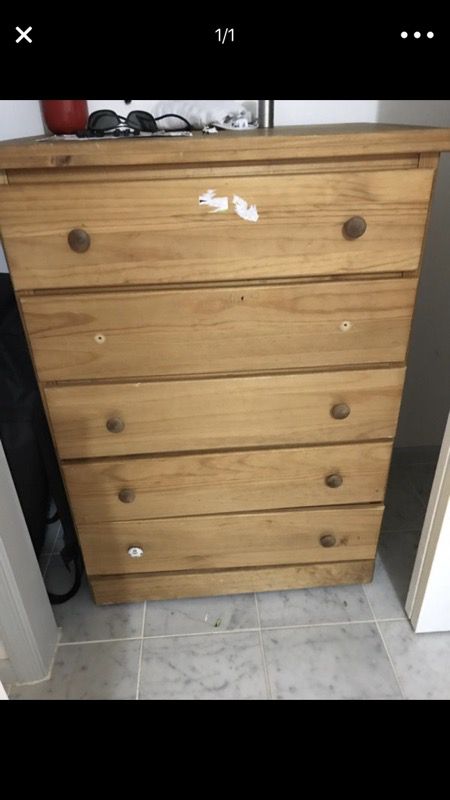 5 drawer solid wood dresser