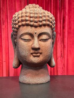 BEAUTIFUL BUDDHA HEAD STATUE