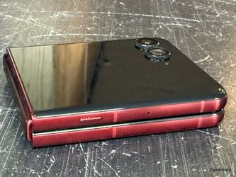 Unlocked Motorola Razr Ultra 2025 512gb