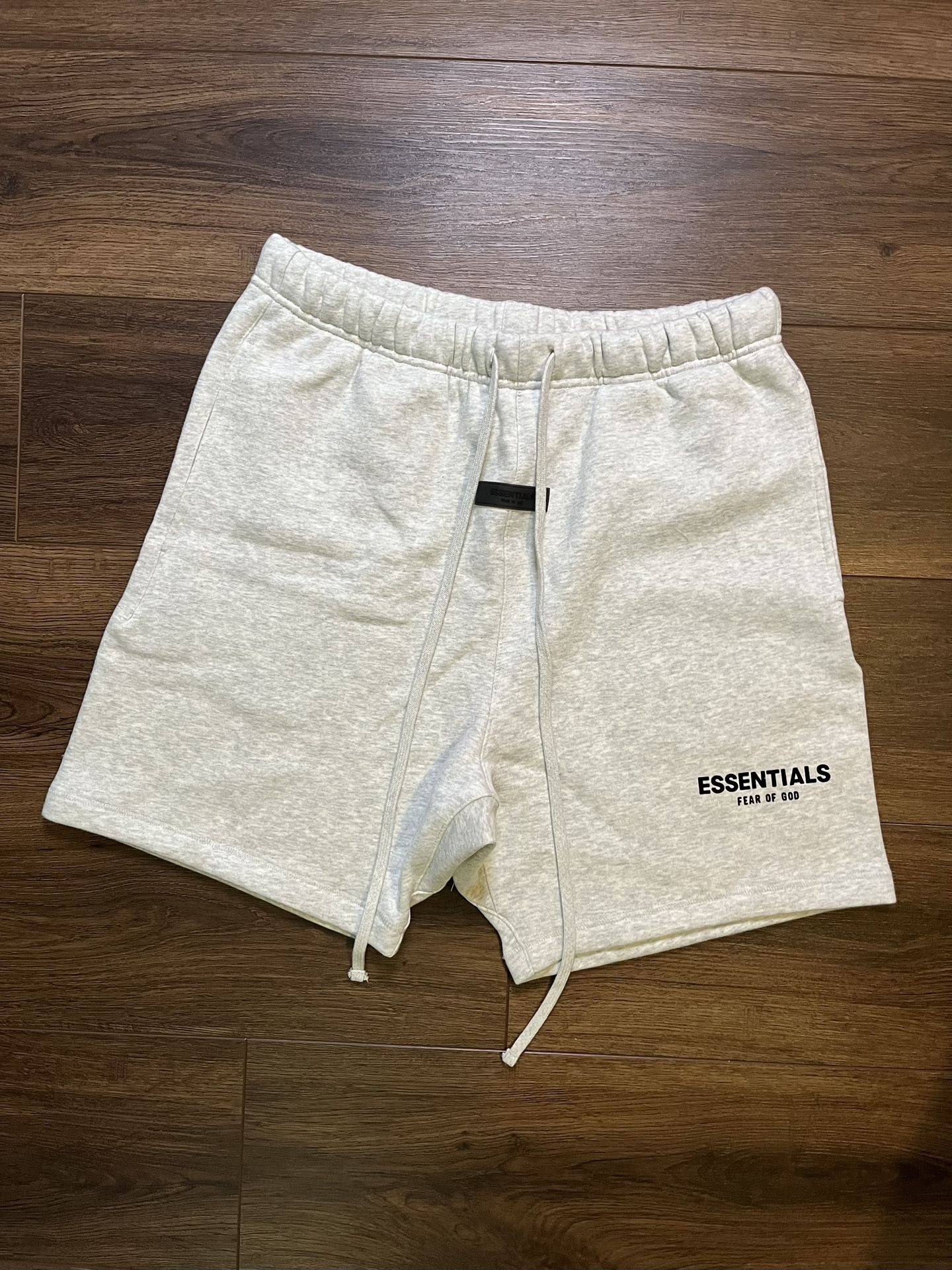 essential shorts (1 of 1) medium