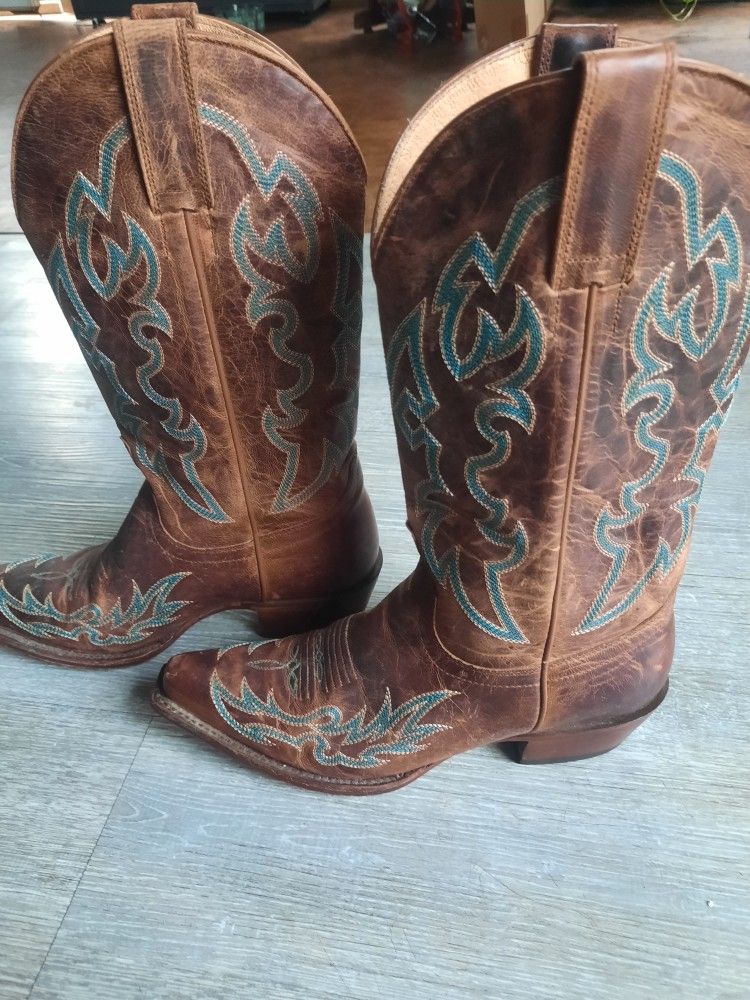 Womans Boots