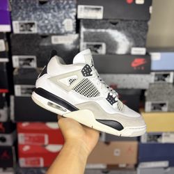 Jordan 4 “Military Black” Size 10M 