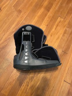 Walking boot