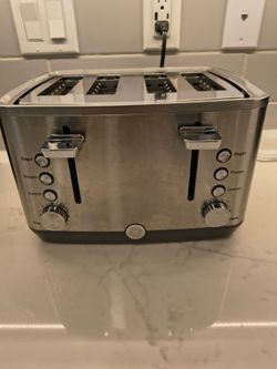 Stainless 4 Slice Toaster