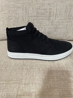 Timberland Men's Davis Square Sneaker (Chukka Boot) Black Nubuck/Suede.Size: 9.5