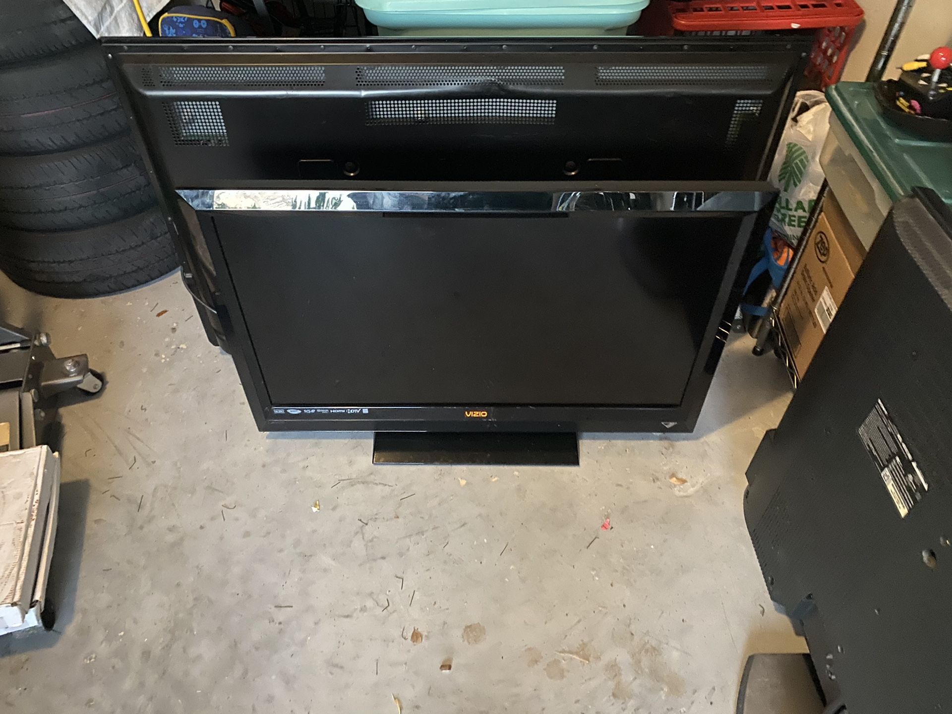 Vizio 37” tv