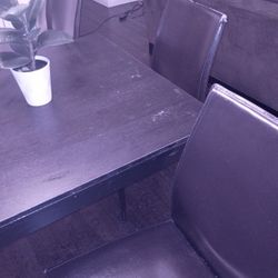 4 Chair And Table Set OBO 