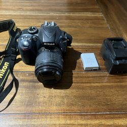 Nikon D3300 DSLR KIT w/ 18-55 Mm Lens