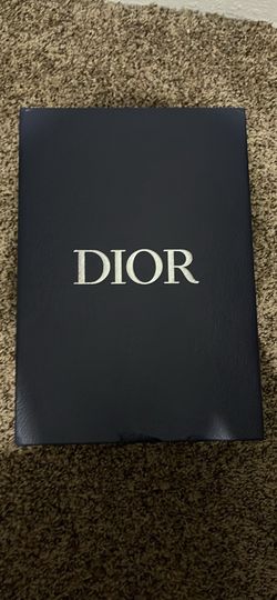 Dior b30