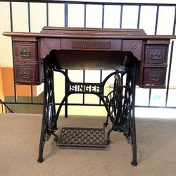 Antique Singer Treadle Sewing Machine