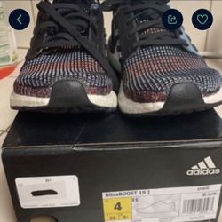Adidas UltraBoost 