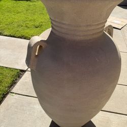 Jarrón De Terracota, 44 “ Pulgadas De Alto 