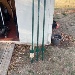 5 ft.  Powder Coated Steel Fence U-Post with Anchor Plate. (7 of them)