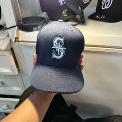S Hat 