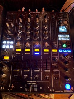 Pioneer DJ DJM-900NXS2 Professional DJ Mixer