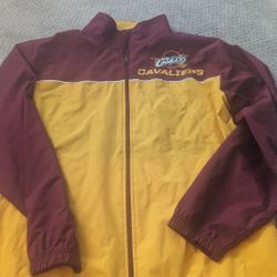 MENS SIZE Large CLEVELAND CAVALIERS NBA JACKET MAKE OFFER