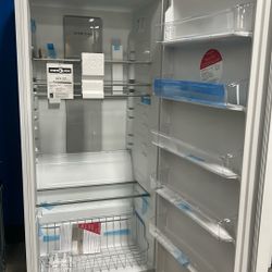 Frigidaire 20 Ft.³ Garage Ready Upright Freezer