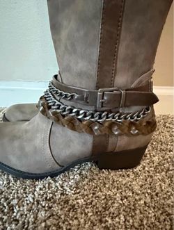 BKE boots