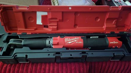 Milwaukee M12 FUEL ONE-KEY 1/2" Digital Torque Wrench