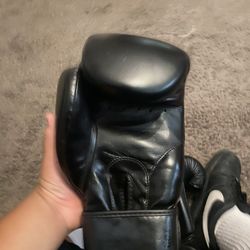 Used Few Times Still Good No Rips Or Tear 