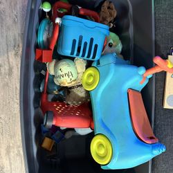 Toys/Books Must Go!!