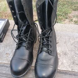 These Are Old School Flight Deck Boots Size 9.5 Wide