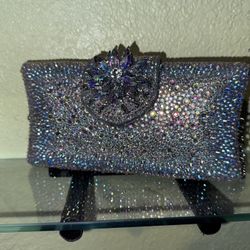 Soroky cristal clutch