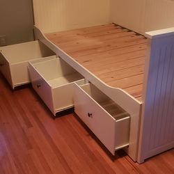 FREE 2 KIDS BED FRAMES FOR TWIN MATTRESS 