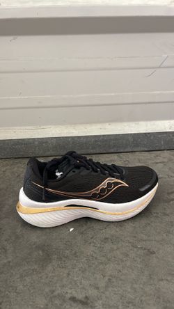 NEW Women’s Saucony Endorphin Speed 3 ‘Black Goldstruck’