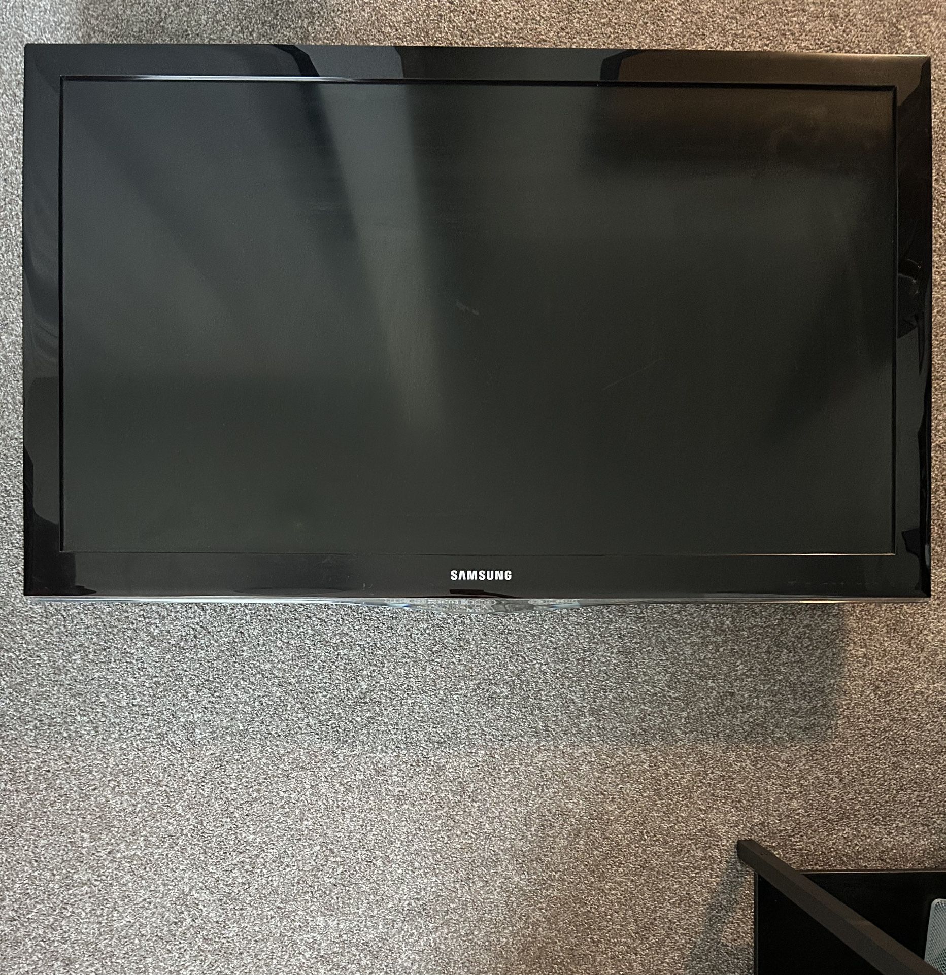 Samsung TV 1080P
