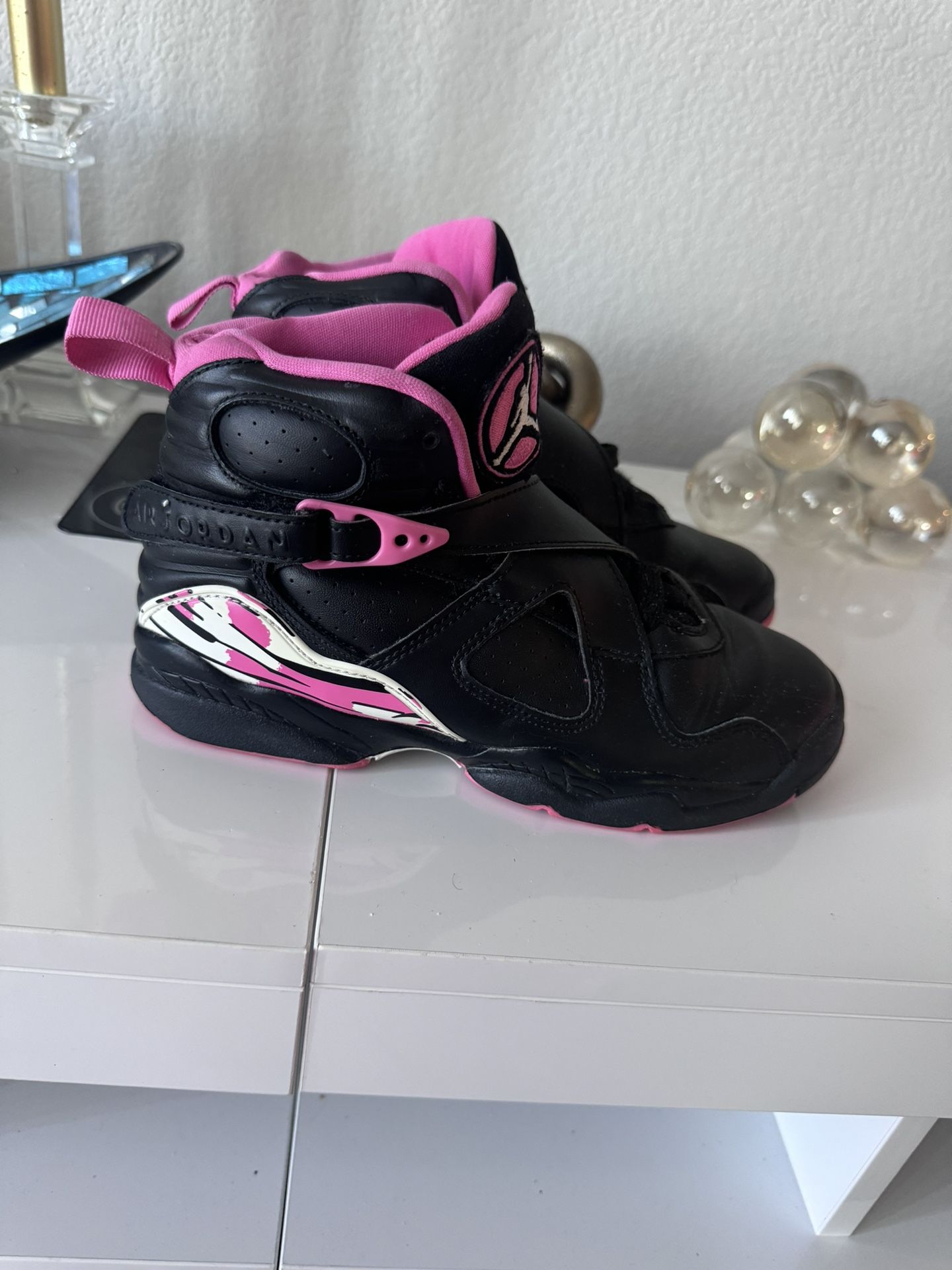 Jordan 8 Retro