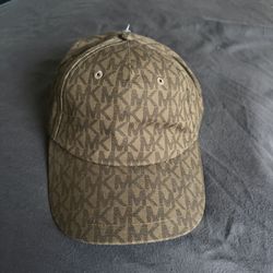 Michael kors hat