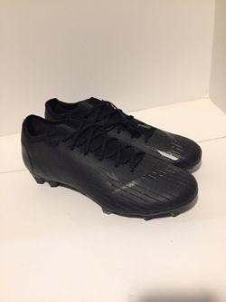 Nike mercurial vapor 12 Elite sizes 6 , 6.5 men’s soccer cleats