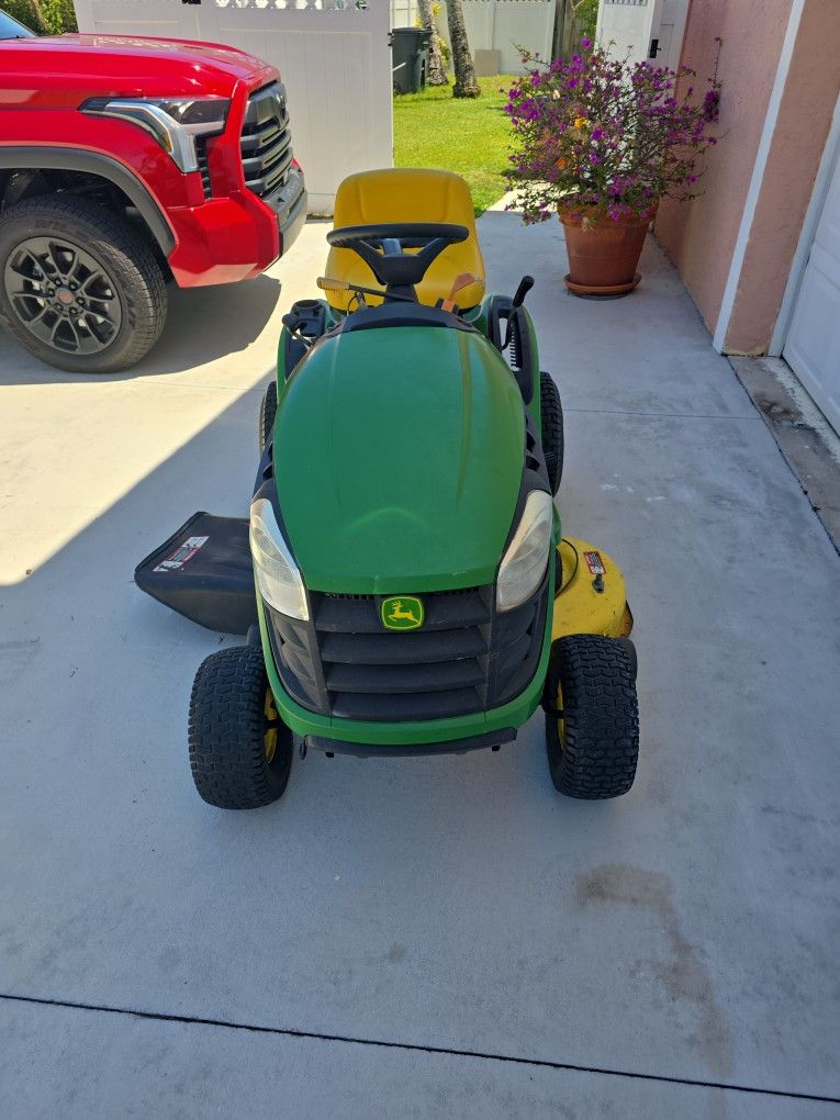 John Deere Riding Mower