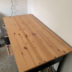 Desk With Chair 