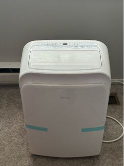 INSIGNIA Portable Air conditioner
