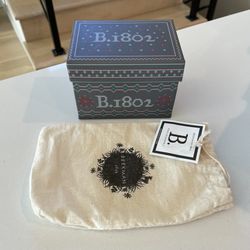 Beekman 1802 Gift Box & Gift Bag