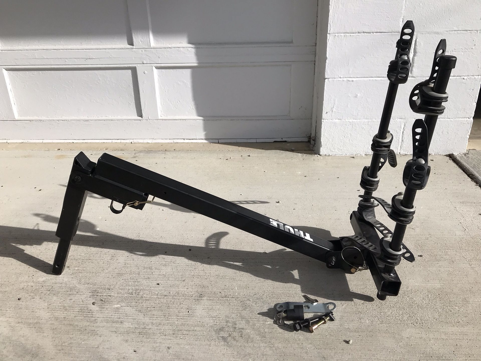 Thule Parkway 4 Bike Rack 1 ¼ Inch Hitch Mount Tilting with Lock - $105