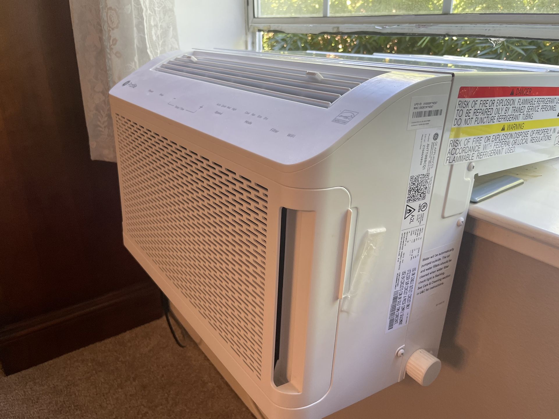 GE Smart Window A/C – Excellent Condition