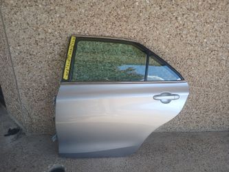 2015-17 Toyota Camry Left Back Door