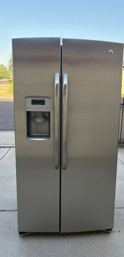 REFRIGERATOR GE STAINLESS STEEL