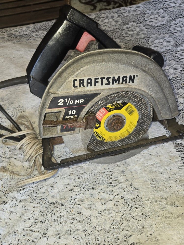 Craftsman Saw With Metal Cuing Blade