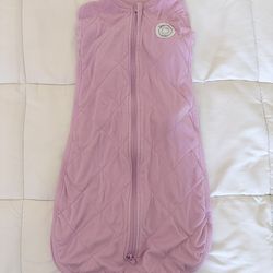 Dreamland Baby Bamboo Viscose Swaddle Blanket (0-6 months).