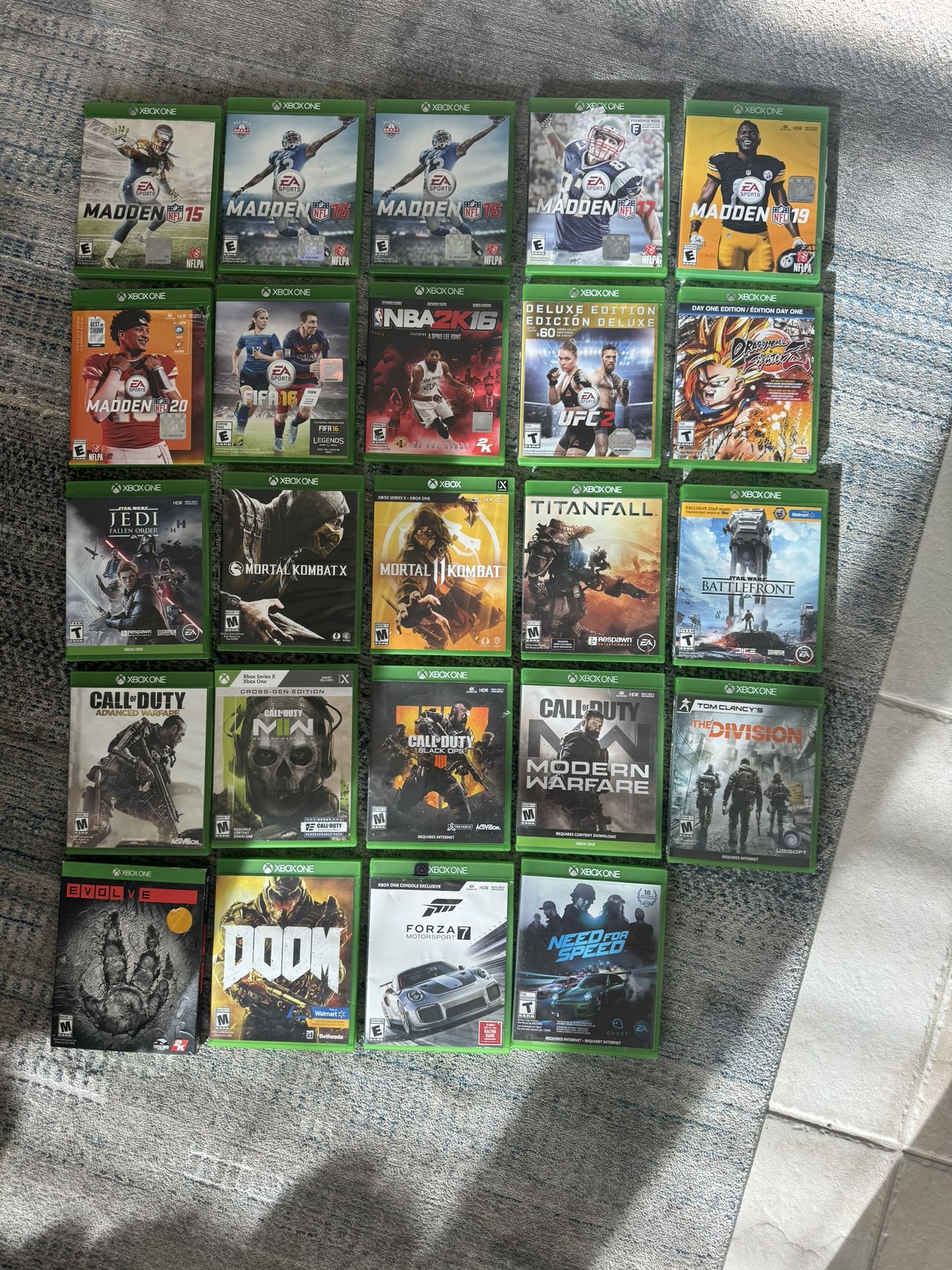 Xbox Video Games Bundle. not tested.