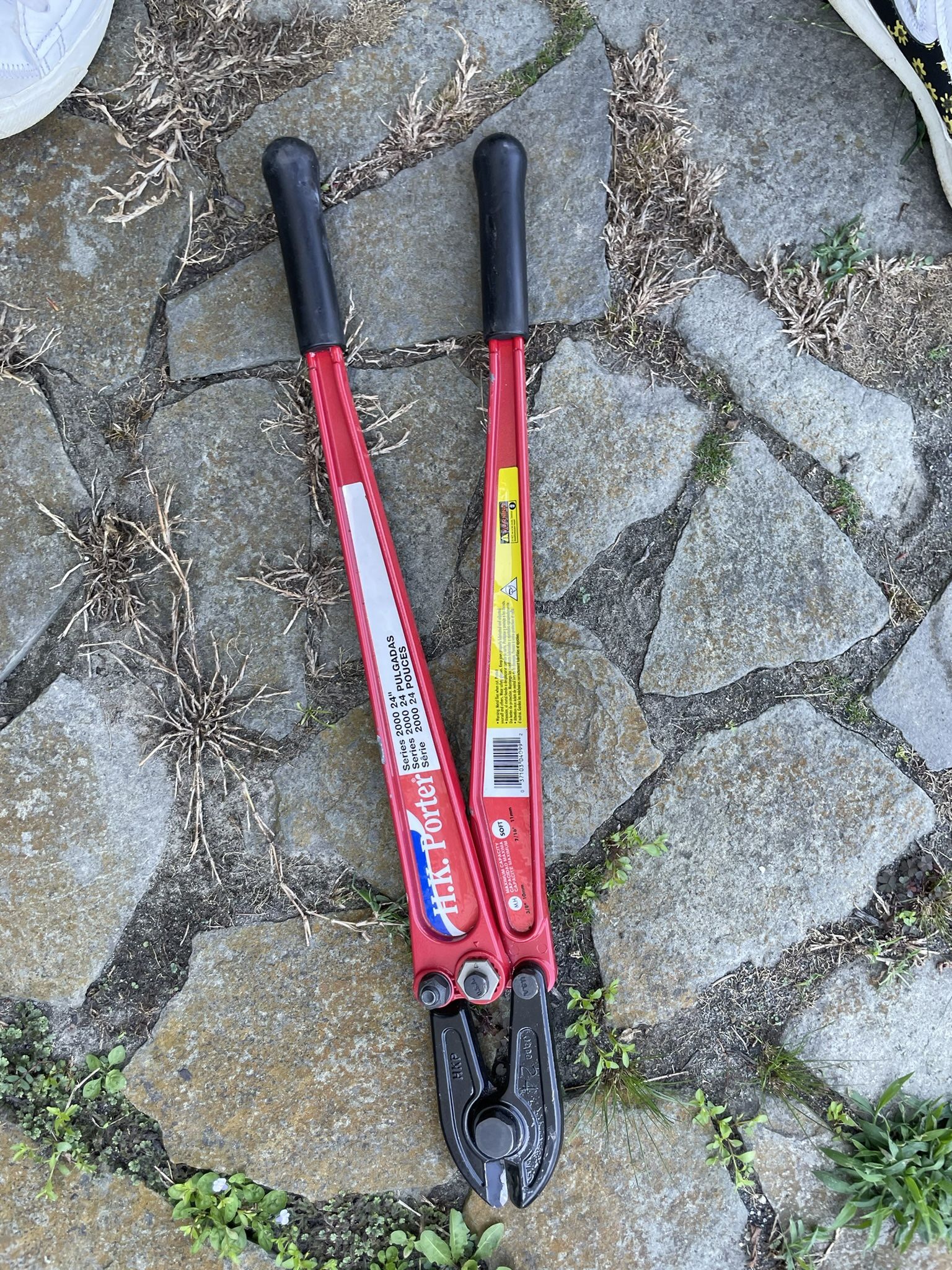 24 In Bolt Cutters