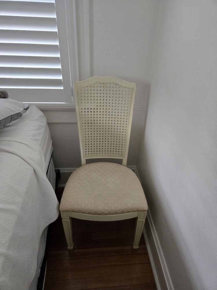 Six Wood Dinning Room Chairs